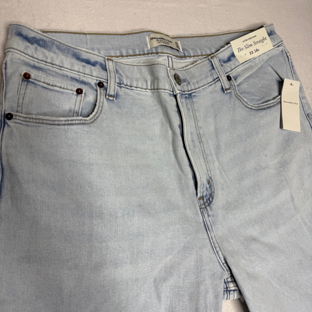 Abercrombie & Fitch 90s Ultra High Rise Straight Vent Hem Jeans Size 33S